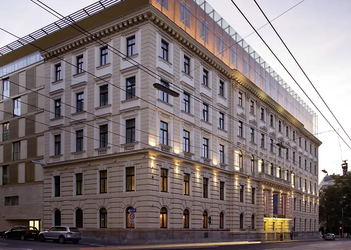 ホテル Austria Trend Savoyen